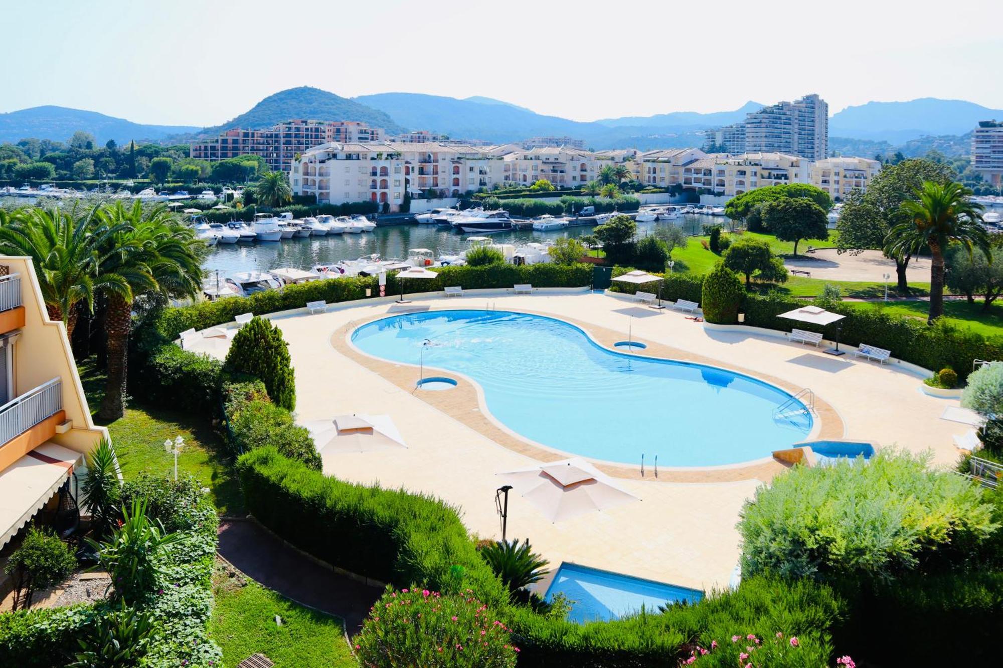 Somptueux 3 Pieces Vue Sur Piscine Villa Mandelieu Dış mekan fotoğraf